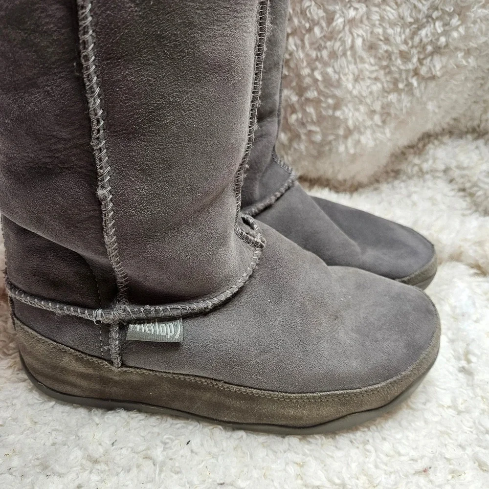 Fitflop Tall Mukluk Gray Suede Shearling Boots sz 8